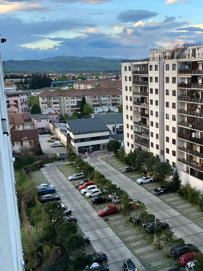 The Bliss Apartment Ramnicu Valcea Exterior photo